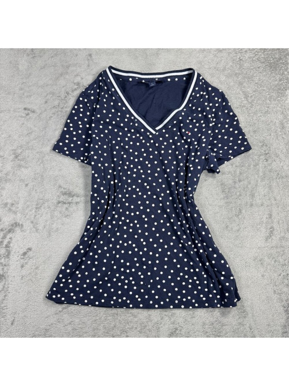 Tommy Hilfiger Polka Dots Baby Tee Womens M Nautical Preppy V-Neck Navy Blue Top
